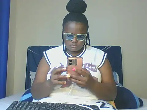 Snapshot of Montel_Montel_ chatting on 01.24.25 Montel Montel online show from 01.24.25