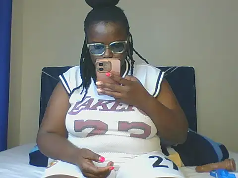 Snapshot of Montel_Montel_ chatting on 01.24.25 Montel Montel online show from 01.24.25