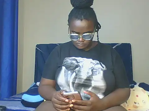 Snapshot of Montel_Montel_ chatting on 02.03.25 Montel Montel online show from 02.03.25