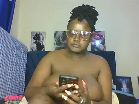 Snapshot of Montel_Montel_ chatting on 09.24.25 Montel Montel online show from 09.24.25