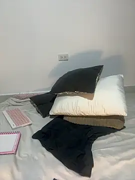 paula perez09 online show from 02.22.25