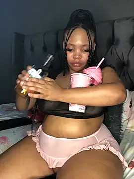 Anaelle24 online show from 03.06.25