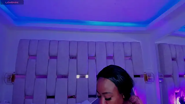 Snapshot of mia_schwarz chatting on 03.04.26 mia schwarz online show from 03.04.26