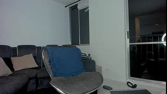 Snapshot of davis_alx1 chatting on 12.17.24 davis alx1 online show from 12.17.24