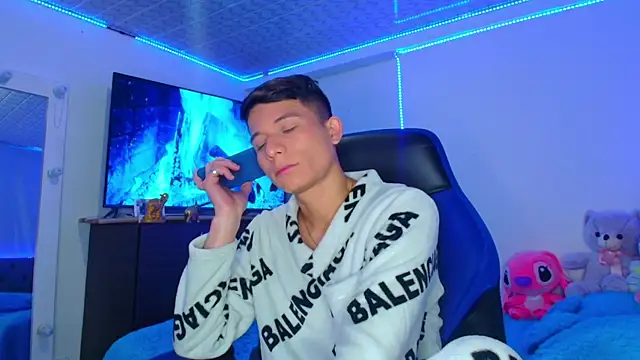 bryamer 19 online show from 01.24.25