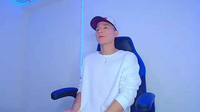 bryamer 19 online show from 02.14.25