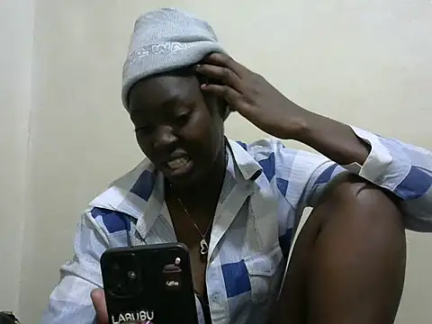 pretty tallgirl online show from 11.20.25