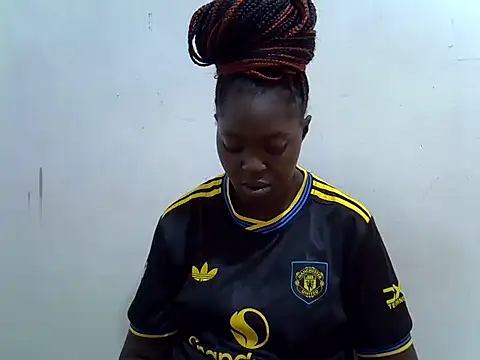 Snapshot of pretty_tallgirl chatting on 04.16.26 pretty tallgirl online show from 04.16.26