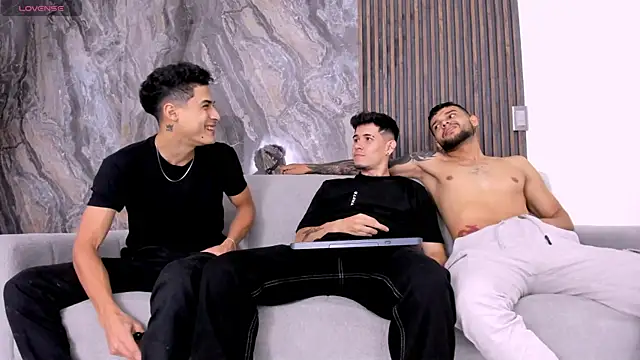 hot day online show from 02.22.25