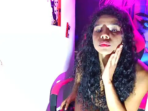 paola hot03 online show from 10.24.25
