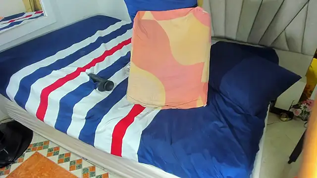 Evelonga 707 online show from 02.13.25