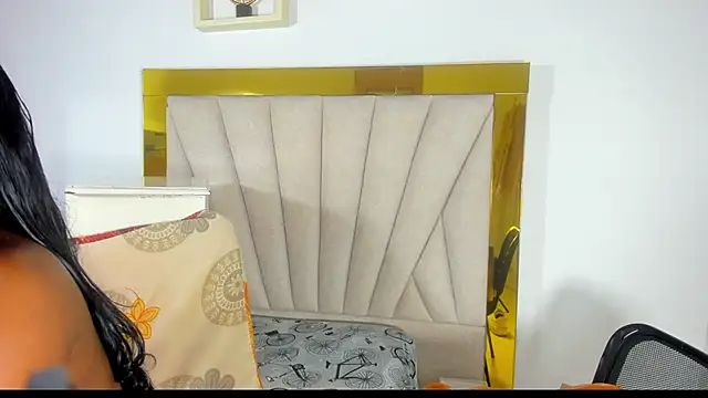 Evelonga 707 online show from 03.13.25