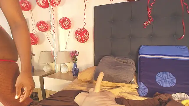 Evelonga 707 online show from 02.20.26