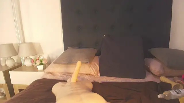 Evelonga 707 online show from 03.09.26