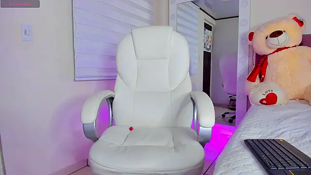 isaa 19 online show from 11.27.25