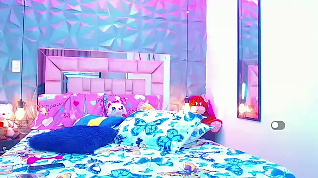 Snapshot of Doll_IvannaTs chatting on 03.20.25 Doll IvannaTs online show from 03.20.25