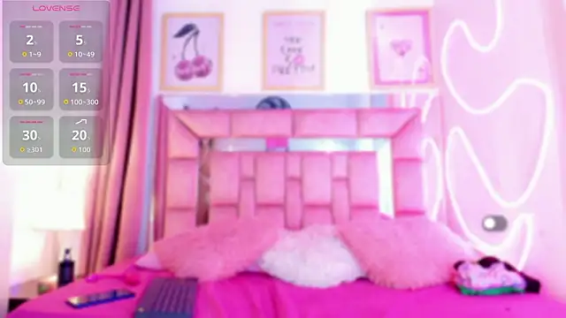 Snapshot of Doll_IvannaTs chatting on 02.14.26 Doll IvannaTs online show from 02.14.26