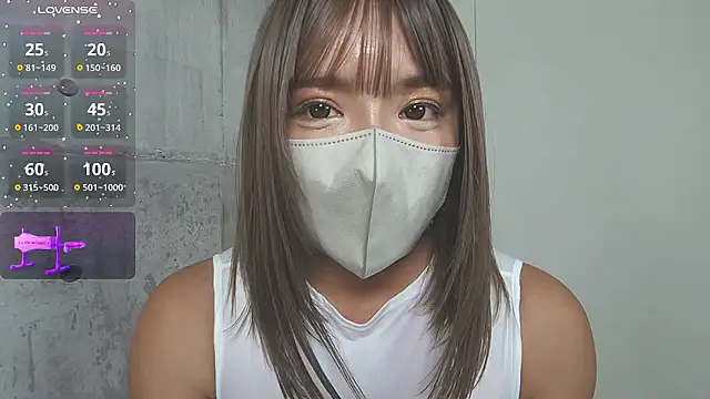 Snapshot of sara__xx__love chatting on 09.12.25 sara  xx  love online show from 09.12.25