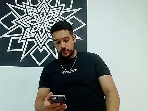 Snapshot of _CHRIS-DENNIS_ chatting on 04.03.26 CHRIS-DENNIS online show from 04.03.26