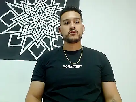 Snapshot of _CHRIS-DENNIS_ chatting on 04.14.26 CHRIS-DENNIS online show from 04.14.26