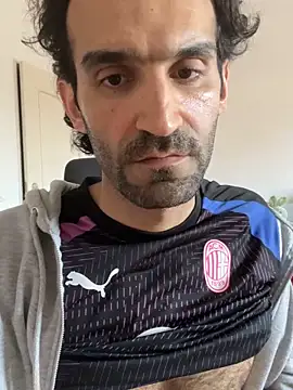 Snapshot of Sammoon chatting on 12.18.25 Sammoon online show from 12.18.25