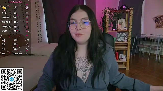 Snapshot of Arizonaa_Muse chatting on 02.12.26 Arizonaa Muse online show from 02.12.26