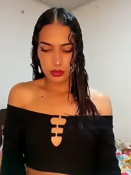 Lanna hott  online show from 01.20.25