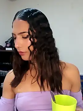 Lanna hott  online show from 03.07.25