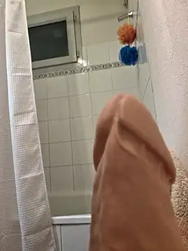 Snapshot of belleitalian31 chatting on 11.30.25 belleitalian31 online show from 11.30.25