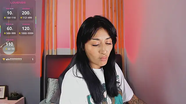 Snapshot of Valkiria_ponce chatting on 07.06.26 Valkiria ponce online show from 07.06.26