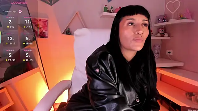 Snapshot of Valkiria_ponce chatting on 07.10.26 Valkiria ponce online show from 07.10.26