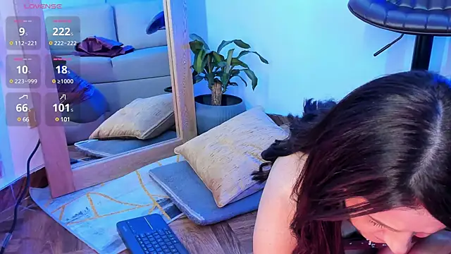Snapshot of mrs_griseld_ chatting on 01.31.25 mrs griseld online show from 01.31.25