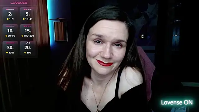 Snapshot of AriaGray chatting on 05.23.26 AriaGray online show from 05.23.26