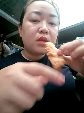 VyOanh2K online show from 02.02.26