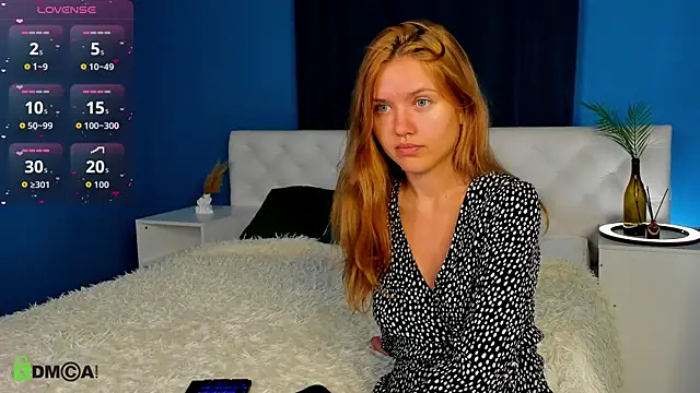 Eva  Lewis online show from 09.28.25