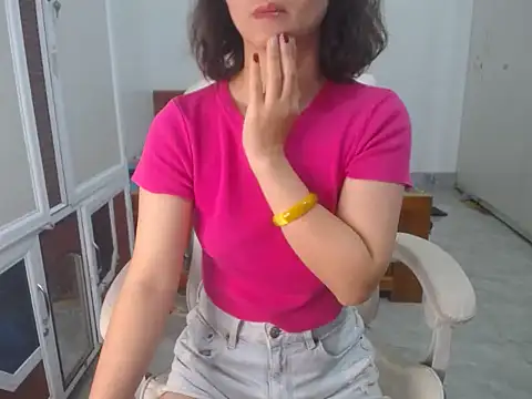 Snapshot of Susu204 chatting on 02.02.25 Susu204 online show from 02.02.25