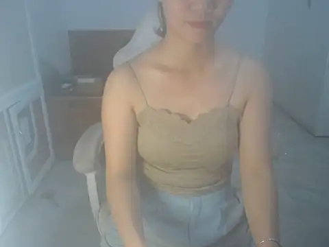 Snapshot of Susu204 chatting on 10.30.25 Susu204 online show from 10.30.25