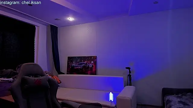 Snapshot of Bruno_Banani chatting on 12.24.24 Bruno Banani online show from 12.24.24