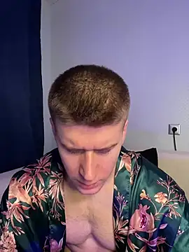 Snapshot of Bruno_Banani chatting on 01.21.25 Bruno Banani online show from 01.21.25