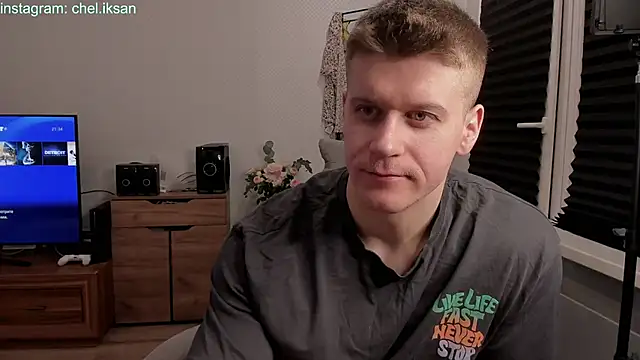 Snapshot of Bruno_Banani chatting on 02.10.25 Bruno Banani online show from 02.10.25