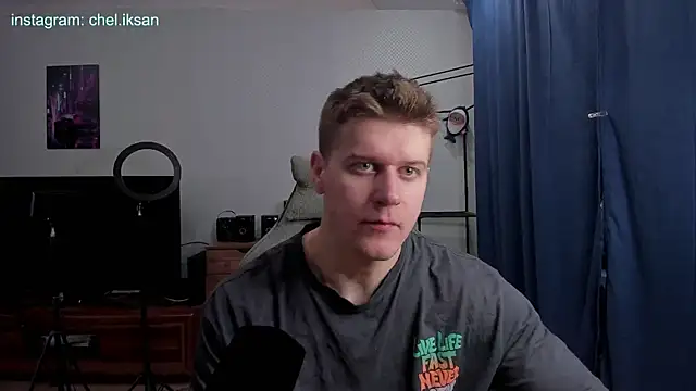 Snapshot of Bruno_Banani chatting on 02.17.25 Bruno Banani online show from 02.17.25