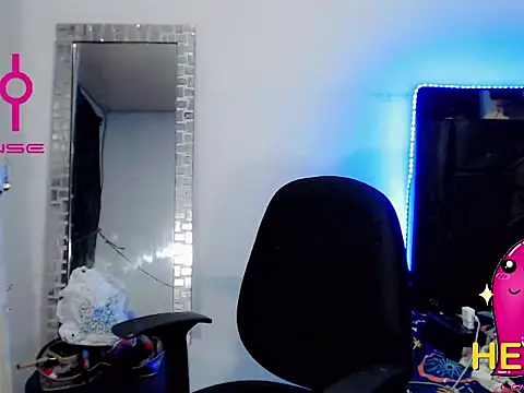 Fernanda Lopeez online show from 10.16.25