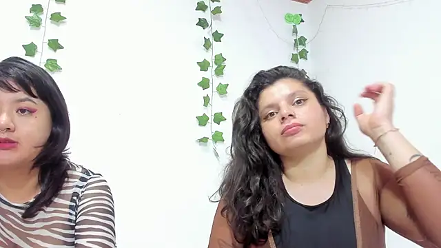 Karol IsabelCouple online show from 03.22.25