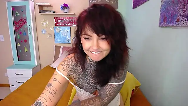 LolaRouse online show from 12.26.24