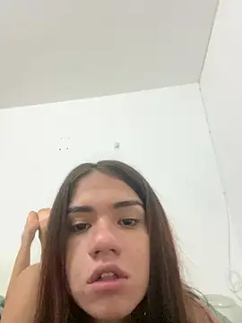 Snapshot of DEMI_LEED chatting on 03.07.25 DEMI LEED online show from 03.07.25