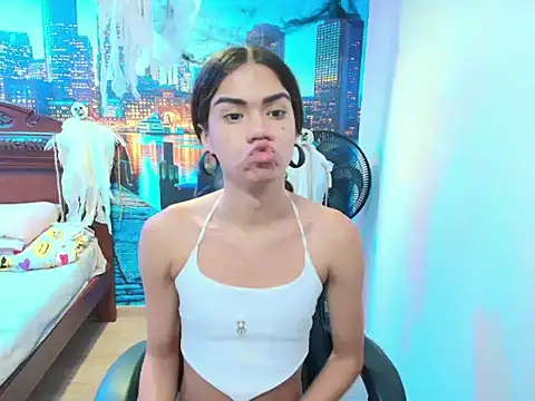 Snapshot of DEMI_LEED chatting on 10.18.25 DEMI LEED online show from 10.18.25