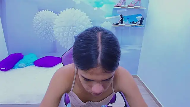 Snapshot of DEMI_LEED chatting on 11.11.25 DEMI LEED online show from 11.11.25