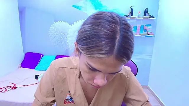 Snapshot of DEMI_LEED chatting on 01.10.26 DEMI LEED online show from 01.10.26