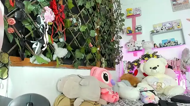 LunaDeCristall online show from 02.11.25