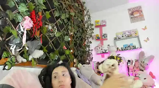 LunaDeCristall online show from 02.14.25